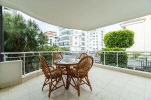 Image of Blue Park E1