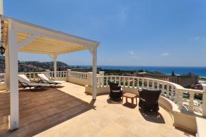 Image of B Type Oasis Club II Full Seaview