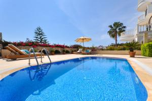 Image of Oasis A View