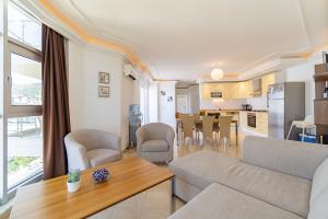 Image of Taya Park Sea View apt