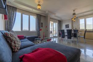 Image of Panorama Garden D32 Full castle and sea