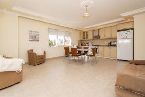 Image of Orchid Apt. nr. 19